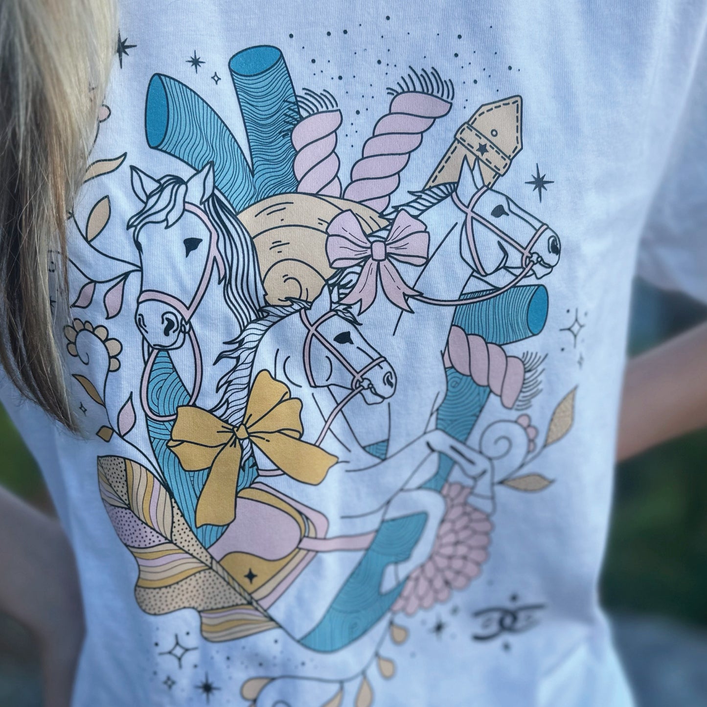 Heart Horse | White | Tee Shirt