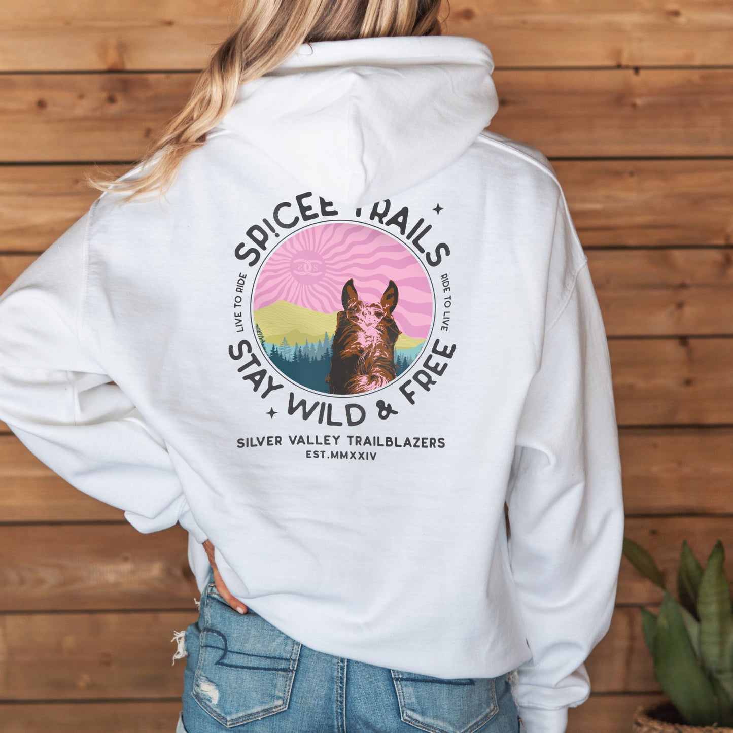 Stay Wild | White | Hoodie