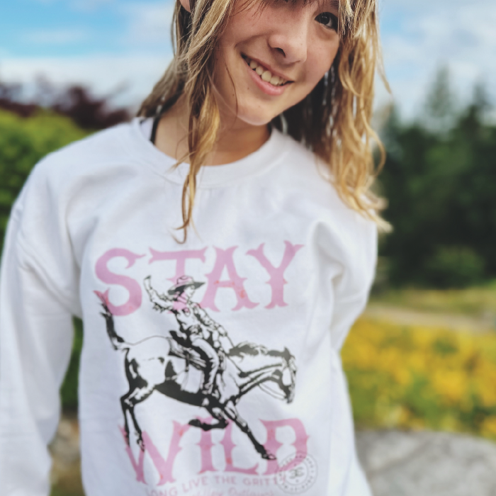Stay Wild | White | Sweatshirt